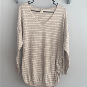 Old Navy maternity sweater
